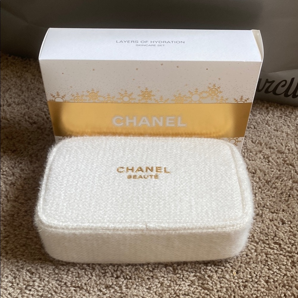 Chanel layers of hydration set